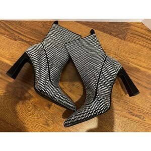 Wild Pair Women's Neptune Silver Embellished Sock Bootie Size 8.5 Statement Shoe